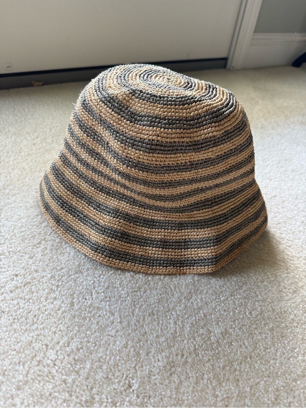 Kids Striped Knit Bucket Hat - Tan & Gray